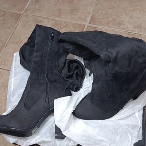 Elegant Black Women's Boots